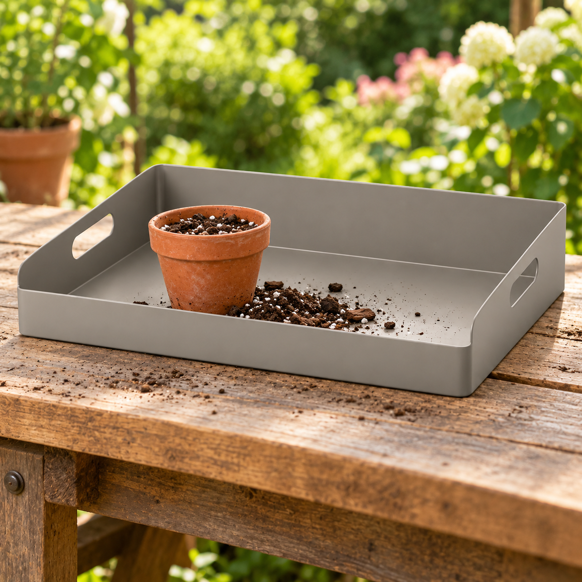 Pebble Potting Tray garden scene and product details